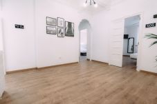 Rent by room in Valencia / València - DOUBLE ROOM WITH BUNK BEDS AND SHARED BATHROOM