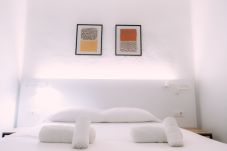 Chambres d'hôtes à Valence / Valencia - CHAMBRE DOUBLE AVEC SALLE DE BAIN COMMUNE